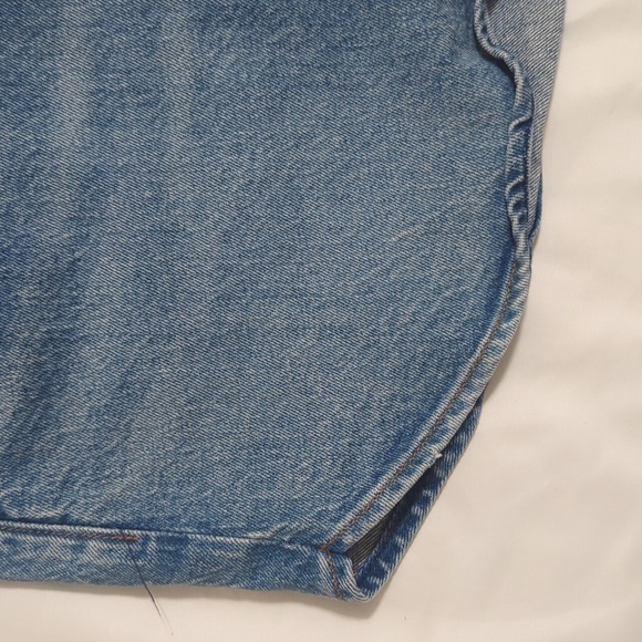 Abercrombie & Fitch Curved Hem Denim Mini Skirt, Color Med Wash Size 32 - Picture 4 of 14